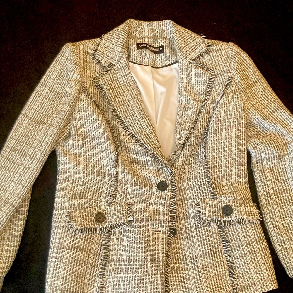 Karl Lagerfeld stunning blazer size 6